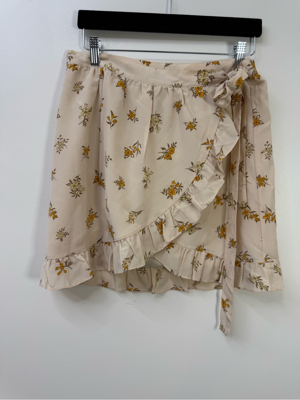 Madewell Cream Floral Wrap Mini Silk Skirt with Ruffle - Picture 3 of 10